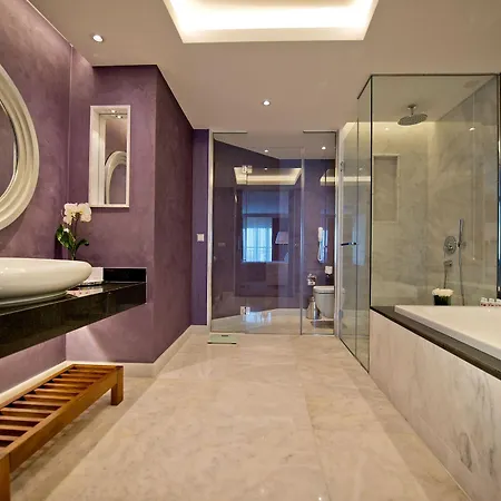 Akra Hotell 5*