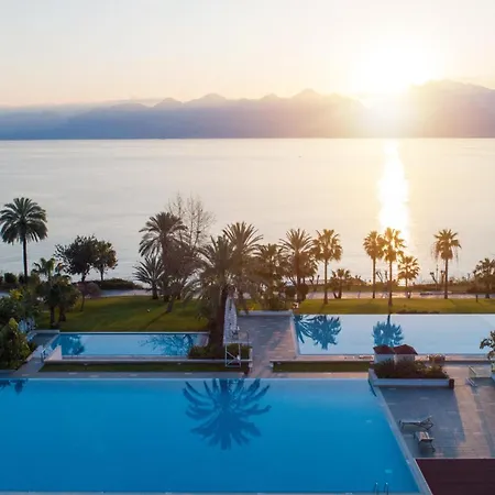Akra Otel 5*