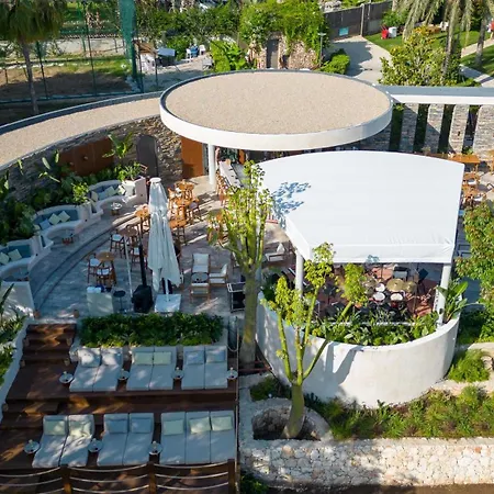 Otel Akra